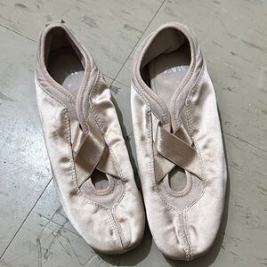 Zara Satin Ballet Flats in Cream